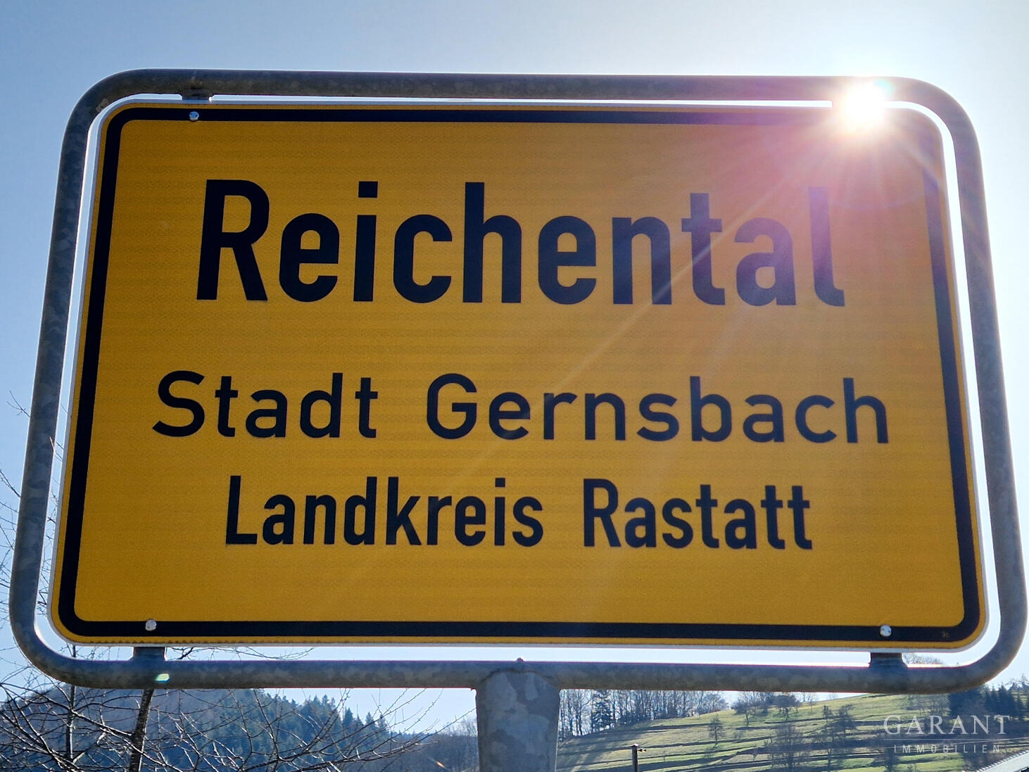 * Viel Potential in ruhiger Lage direkt am Dorfbach *