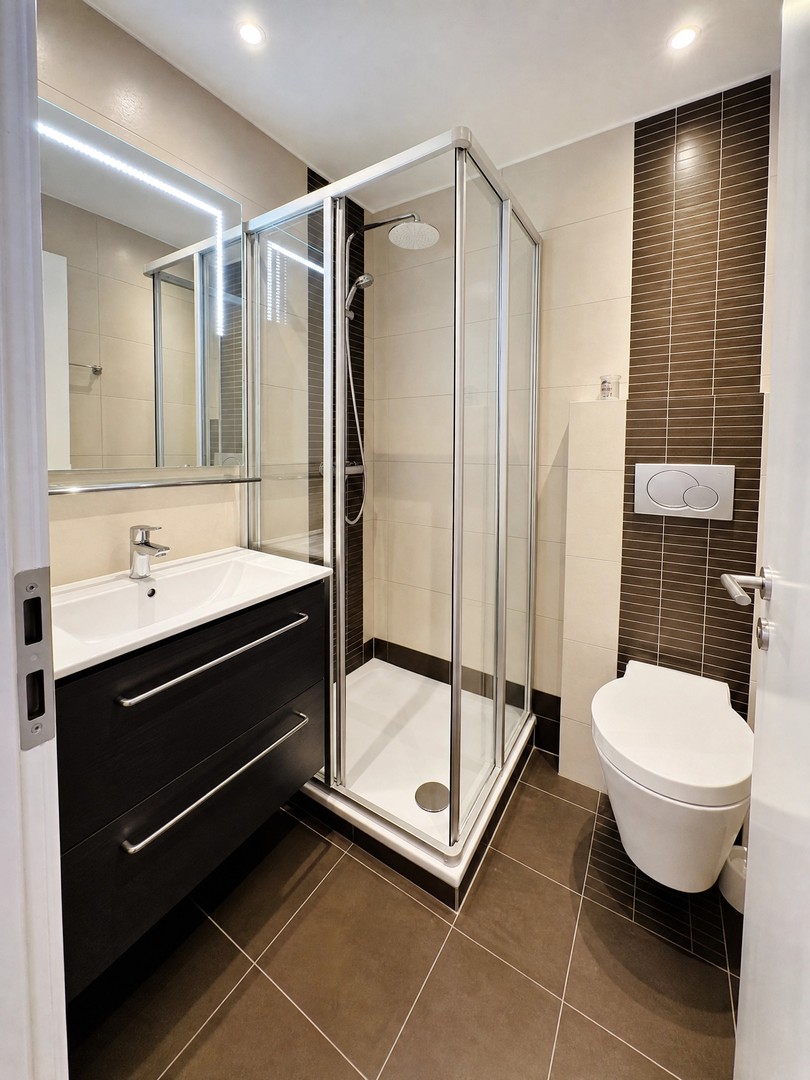 ? Stilvolles, vollmöbliertes 1-Zimmer-Apartment mit Kaminofen – Nürnberger Altstadt – Nürnberg – Vorschaubild 2