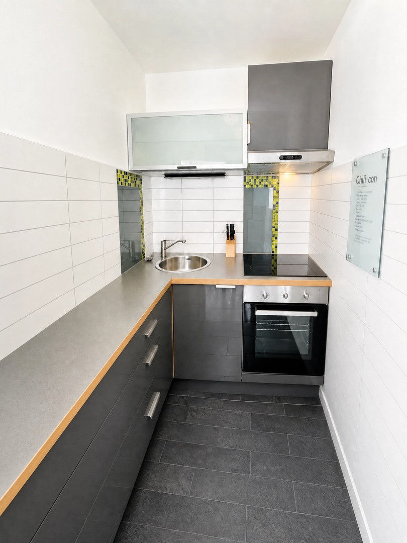 ? Stilvolles, vollmöbliertes 1-Zimmer-Apartment mit Kaminofen – Nürnberger Altstadt – Nürnberg – Vorschaubild 4