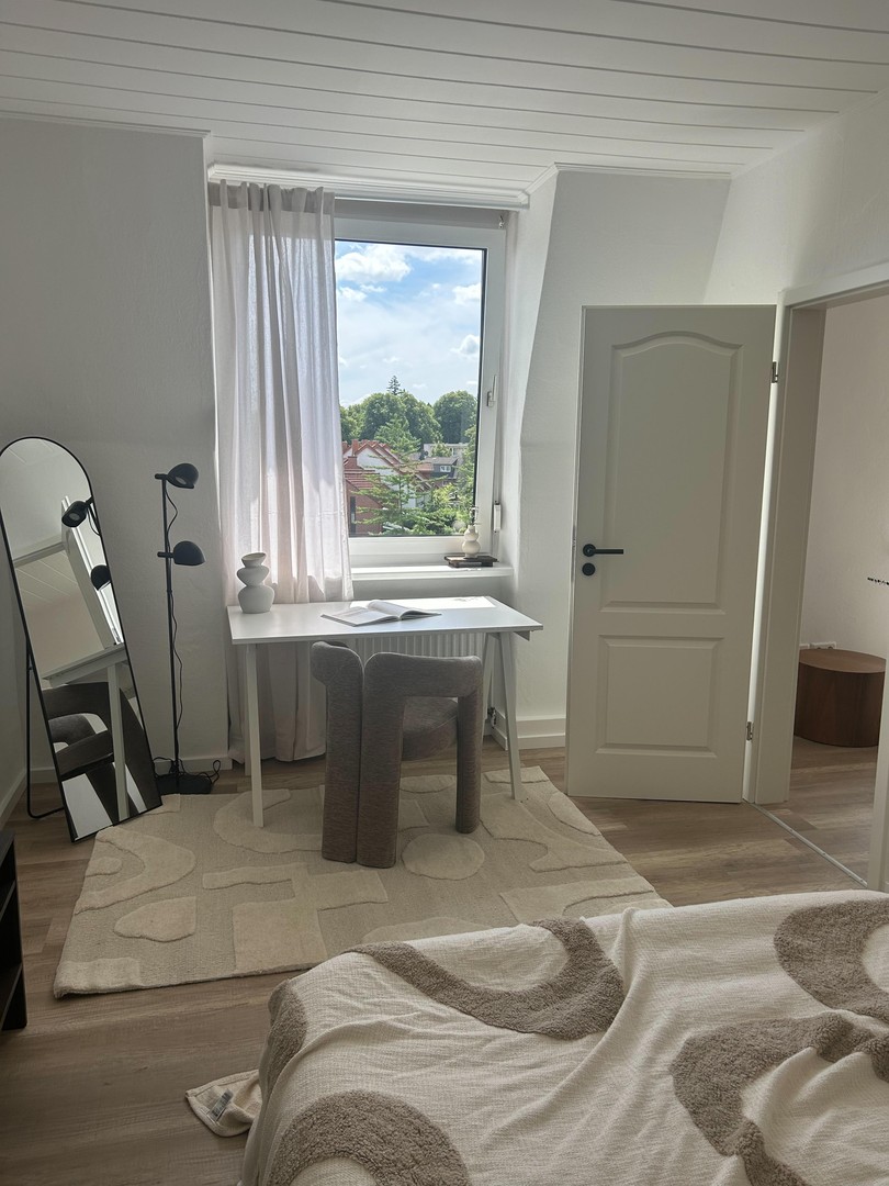 Perfekt geschnitten, zentral gelegen, Gartennutzung- 2 Zimmer Wohnung