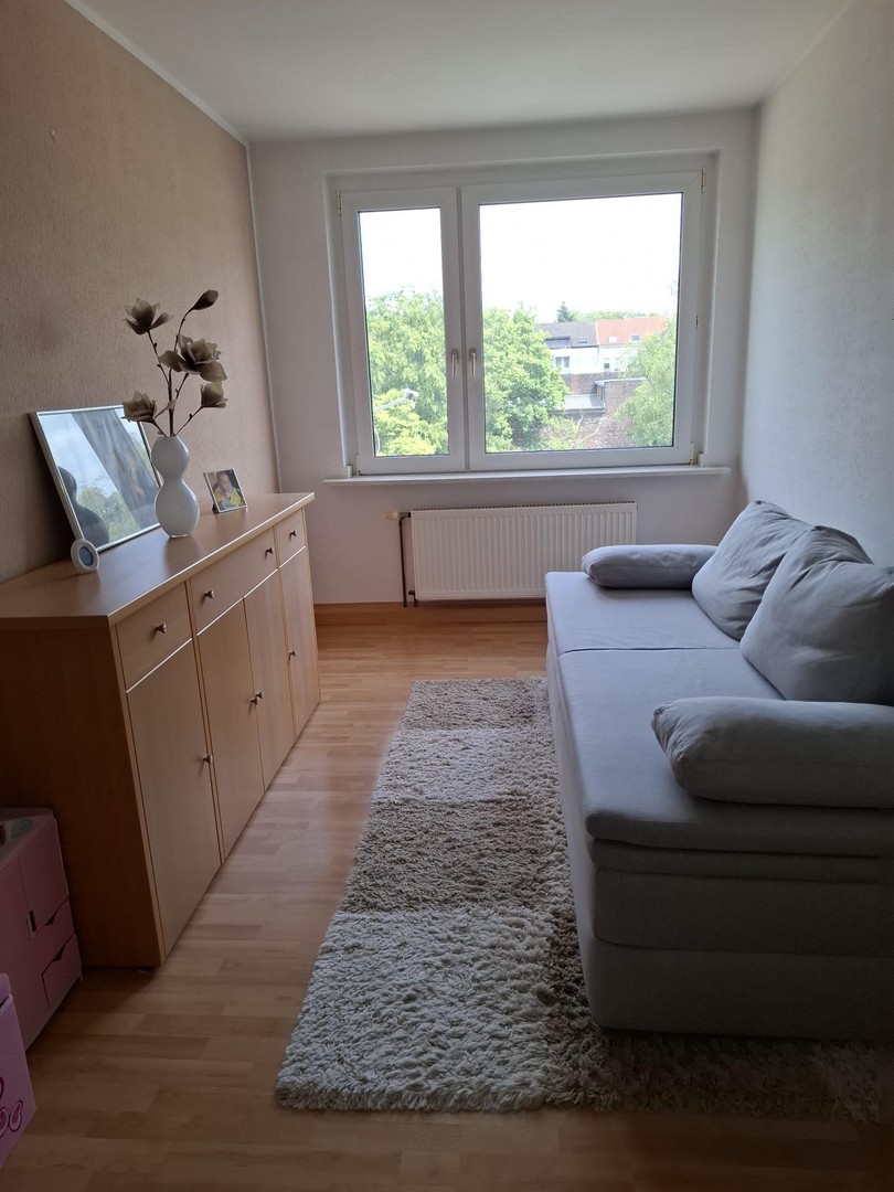 78QM Wohnung - 2 Schlafzimmer, Balkon, Badezimme mit Wanne – KRefeld – Vorschaubild 13