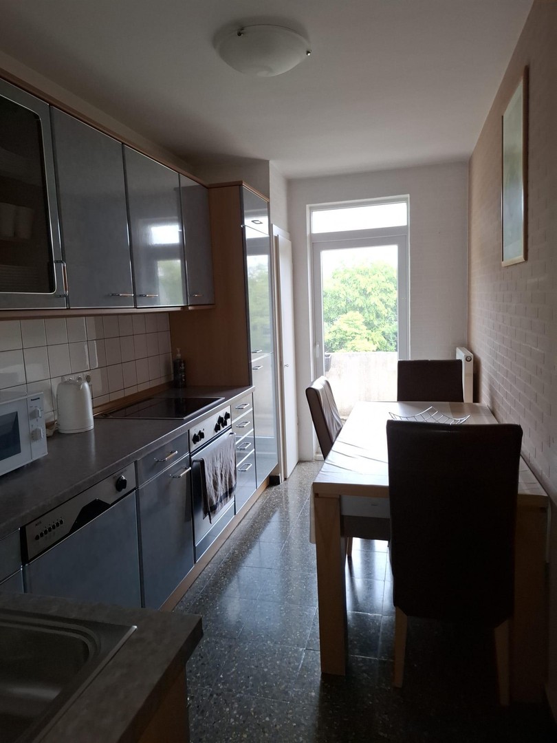 78QM Wohnung - 2 Schlafzimmer, Balkon, Badezimme mit Wanne – KRefeld – Vorschaubild 20