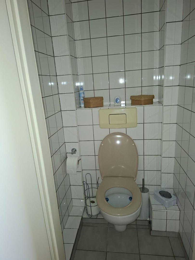 78QM Wohnung - 2 Schlafzimmer, Balkon, Badezimme mit Wanne – KRefeld – Vorschaubild 21