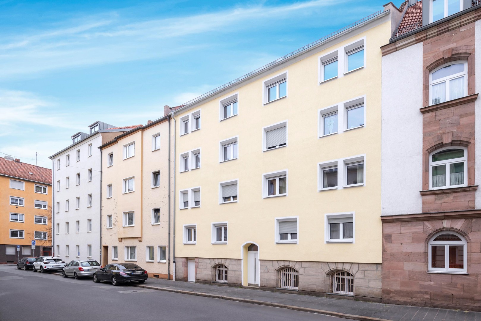 Vollmöblierte 3- Zimmerwohnung - zum Erstbezug nach Kernsanierung (EG) – Nürnberg – Vorschaubild 2