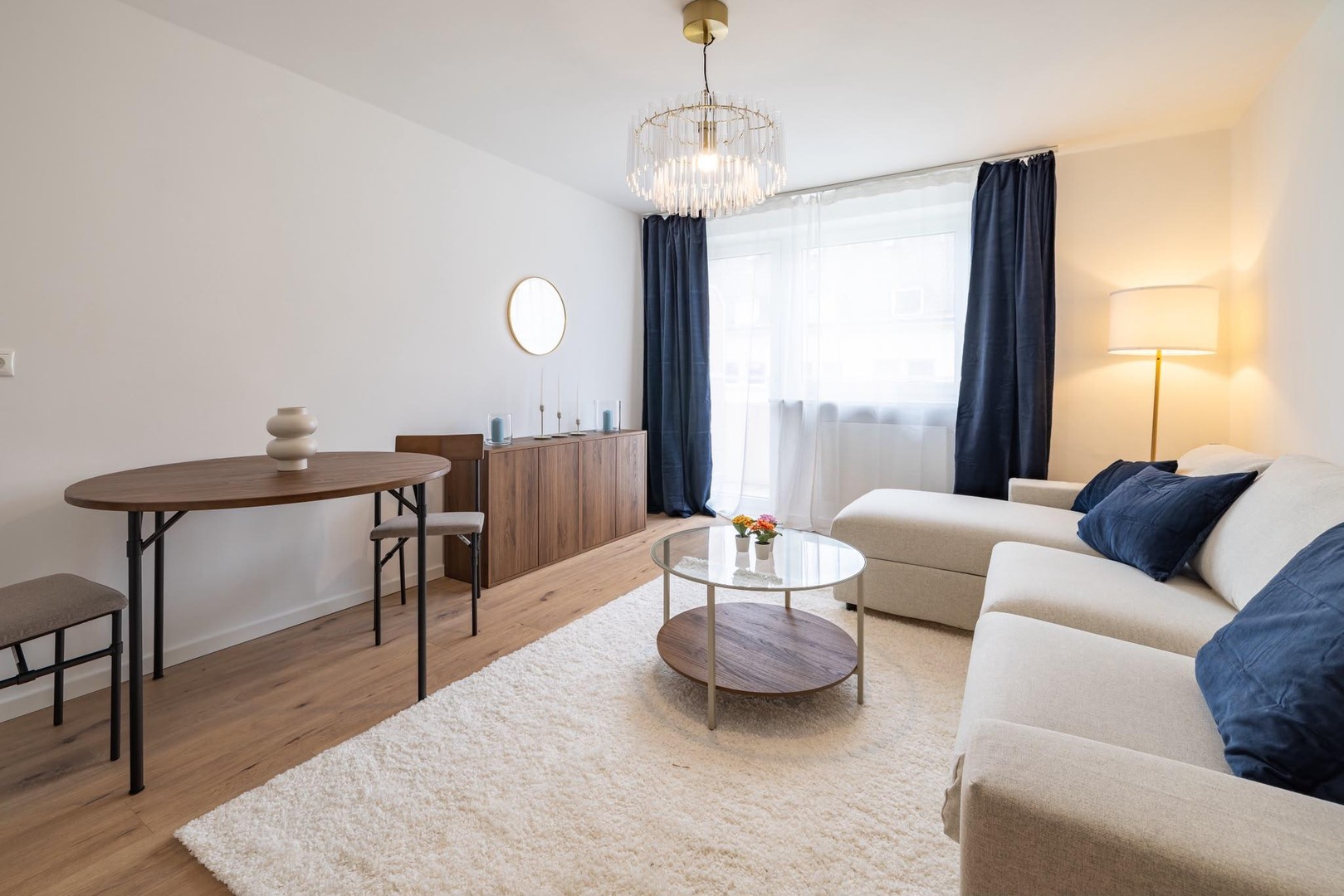 Modernes, renoviertes 1-Zimmer-Apartment mit Balkon – sofort bezugsfertig
