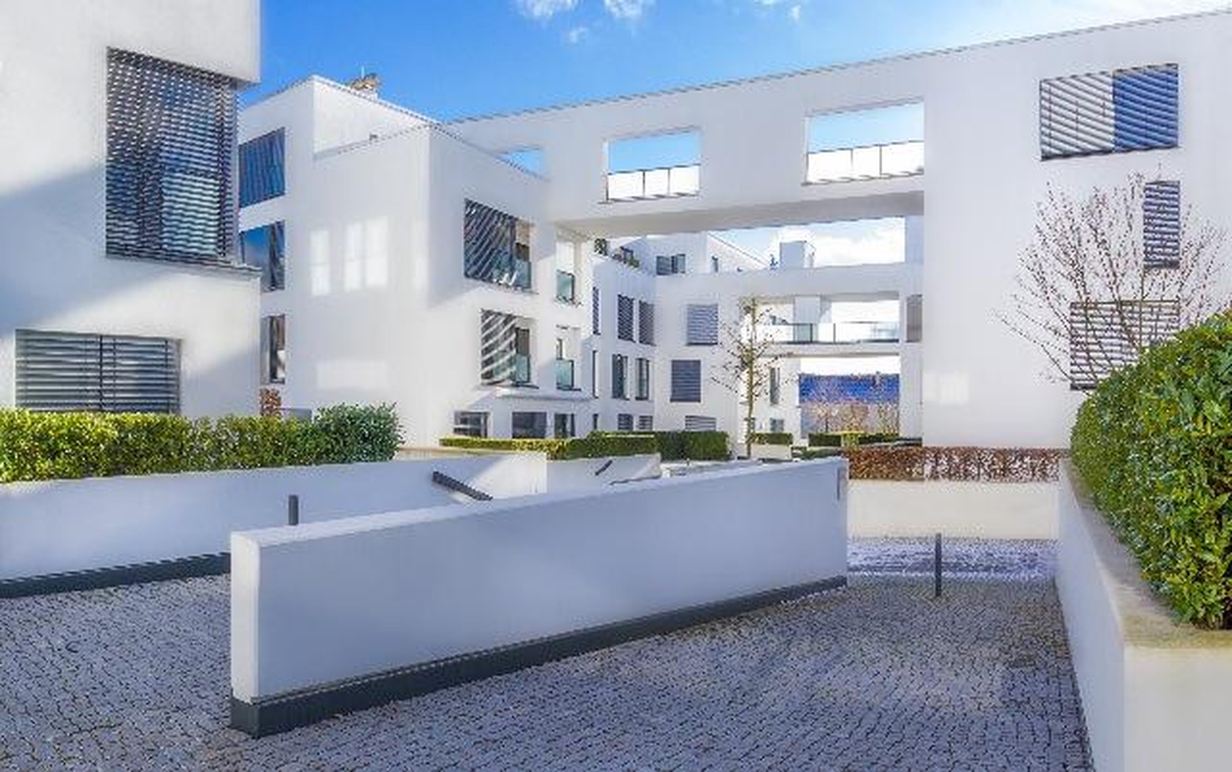 Von Privat: Exklusives Loft mit Charme – Modernes Wohnen in zentraler Lage in Stuttgart-Vaihingen – Stuttgart-Vaihingen – Vorschaubild 2