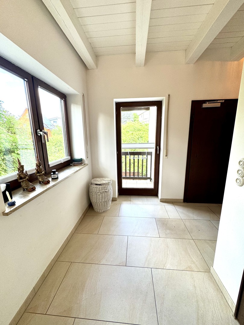 Großzügiges, hochwertig modernisiertes Einfamilienhaus bei Würzburg – 285 m², PV & Wärmepumpe – Höchberg – Vorschaubild 25