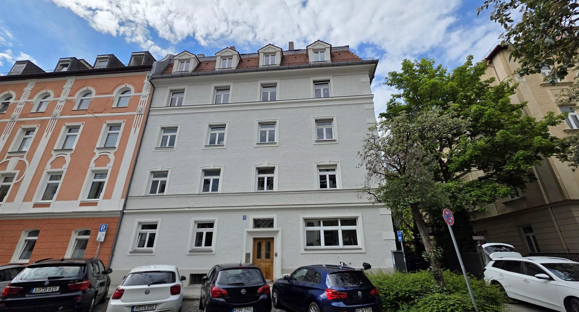 2-Zimmerwohnung in Neuhausen: Altbauwohnung mit Potenzial – München – Vorschaubild 2