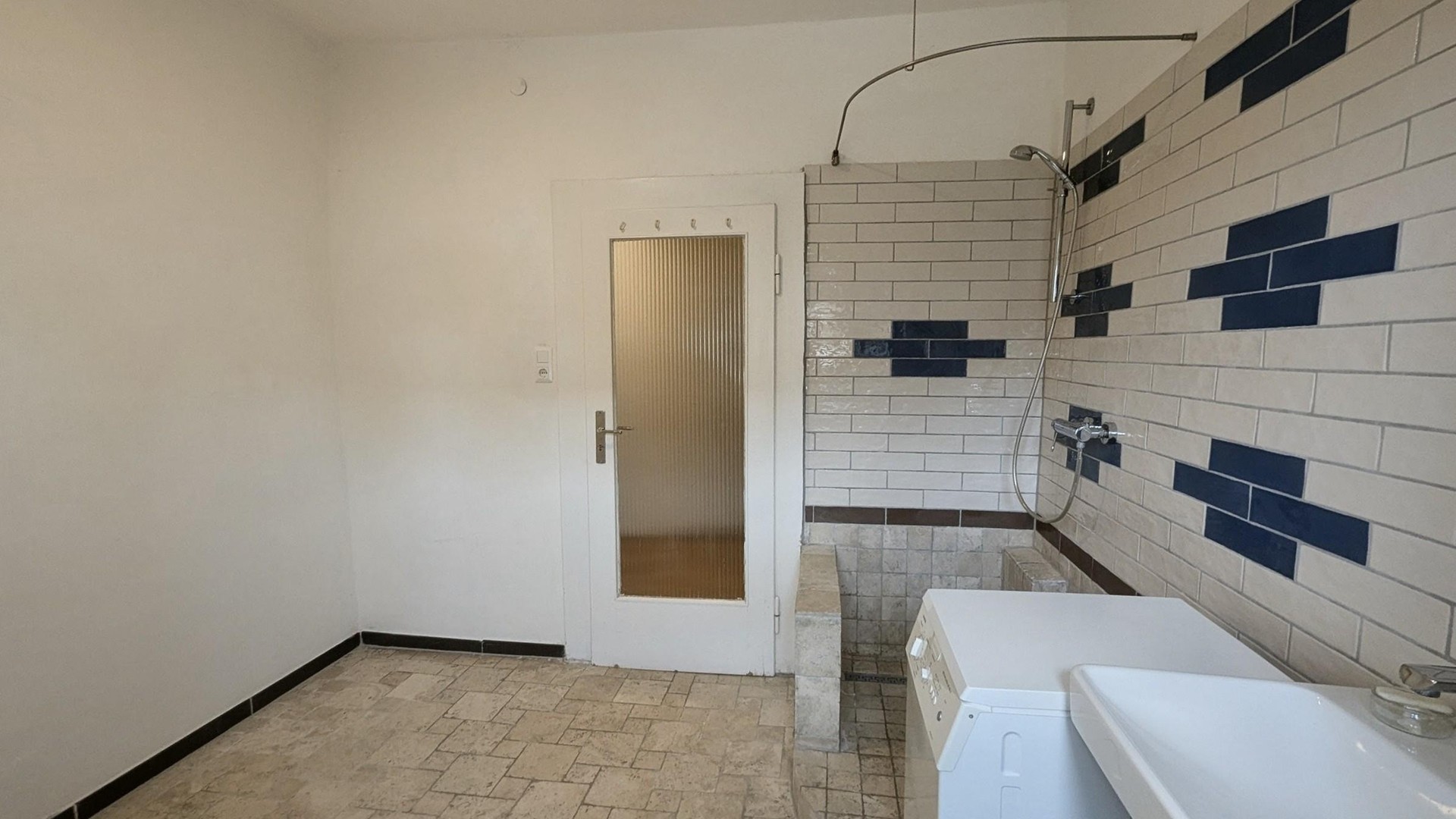 2-Zimmerwohnung in Neuhausen: Altbauwohnung mit Potenzial – München – Vorschaubild 12