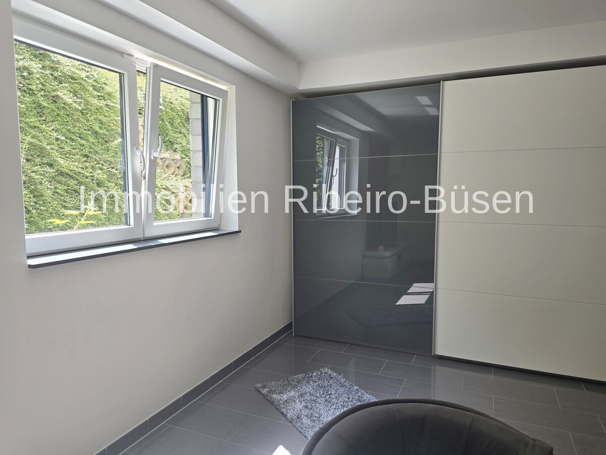Ein Zuhause für höchste Ansprüche – großzügiges Wohnen mit Pool und Einliegerwohnung – Mönchengladbach – Vorschaubild 23