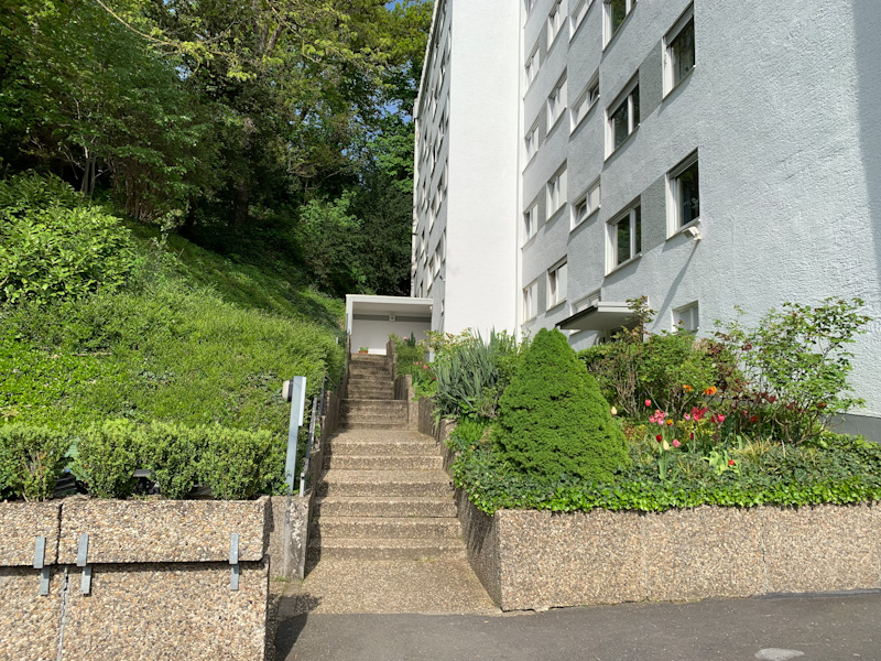 2,5 Zimmer-ETW mit Balkon in bester Lage von Wiesbaden, Nähe Neroberg – Wiesbaden – Vorschaubild 2