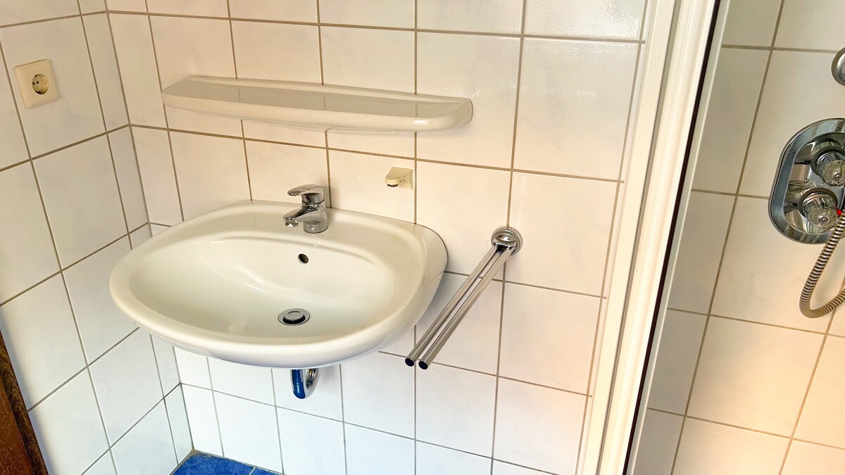 Doppelhaushälfte mit Potenzial, zahlreichen Nutzungsmöglichkeiten und vielfältigen Nebengebäuden – Emlichheim – Vorschaubild 13