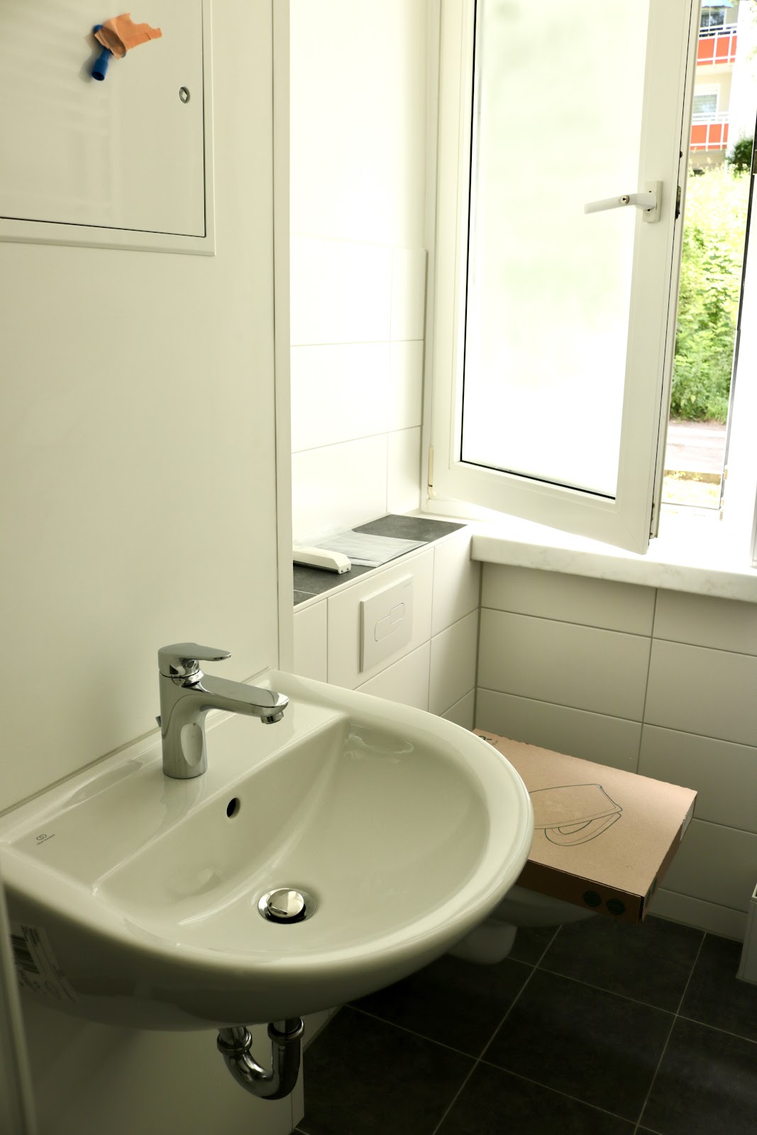 Helle Wohnung mit Balkon und frischer Renovierung – Chemnitz – Vorschaubild 6