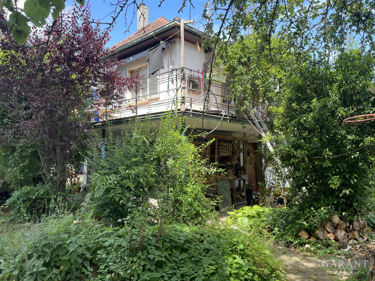 * Charmantes Einfamilienhaus mit Walmdach * freistehend * herrliche Lage * – Oberstenfeld – Bild 1 von 15