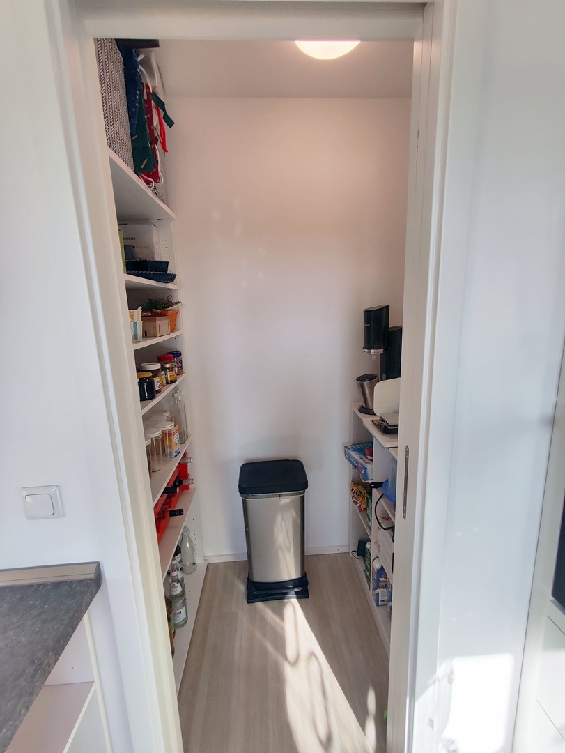 Ruhiges Wohnen mit Penthouse-Flair: Barrierefreie 3-Zi.-Whg, Aufzug, 20m² SW-Balkon, provisionsfrei – Regensburg – Vorschaubild 6