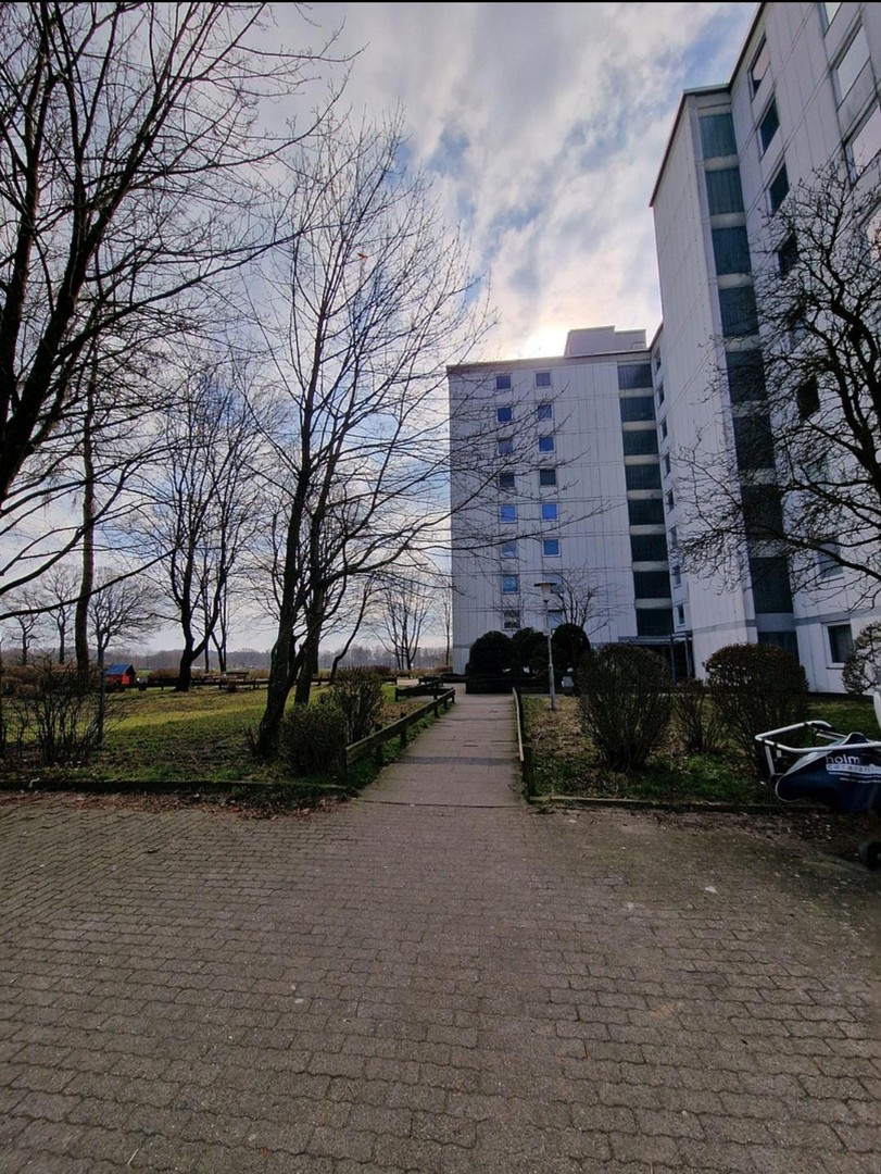 Großzügige 4-Zimmer-Eigentumswohnung mit viel Potenzial – Norderstedt – Vorschaubild 36