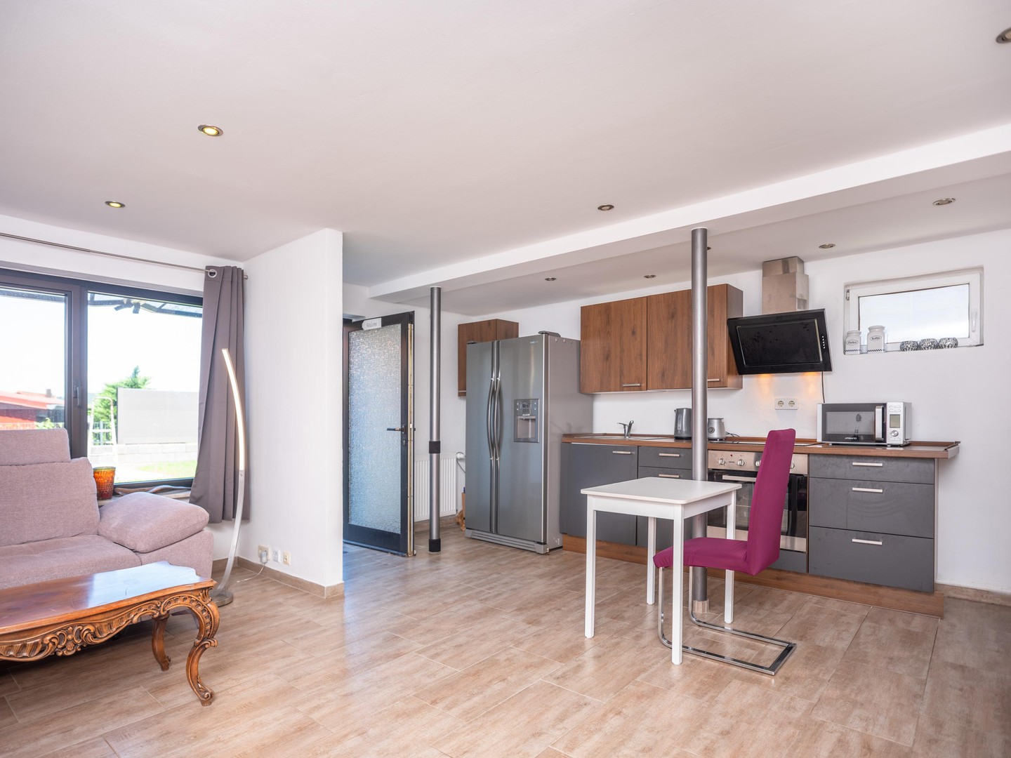Exklusiver freistehender Bungalow mit Einliegerwohnung, Fernblick, Doppelgarage & großem Garten – Schmelz – Vorschaubild 19
