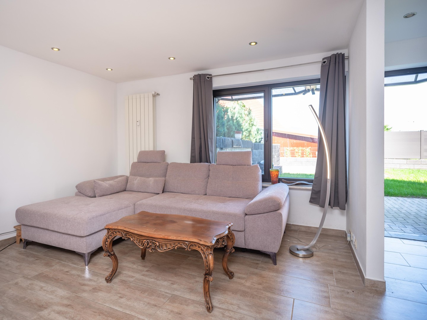 Exklusiver freistehender Bungalow mit Einliegerwohnung, Fernblick, Doppelgarage & großem Garten – Schmelz – Vorschaubild 29