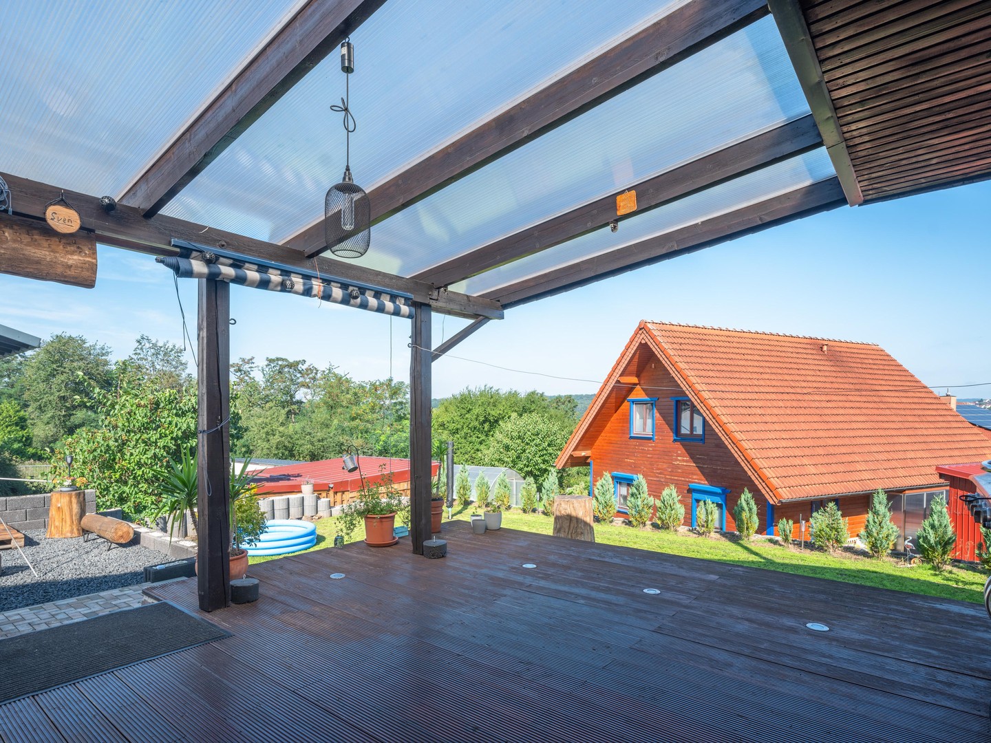 Exklusiver freistehender Bungalow mit Einliegerwohnung, Fernblick, Doppelgarage & großem Garten – Schmelz – Vorschaubild 31