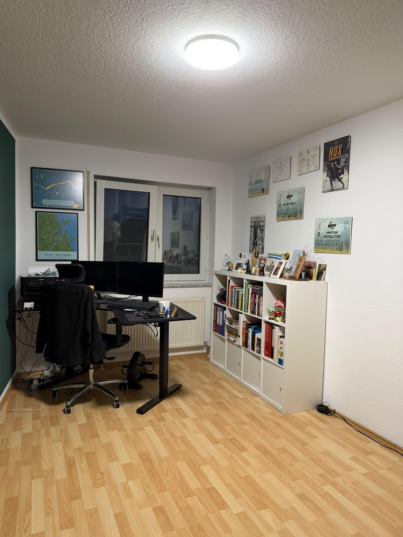 Tolle 3-Zimmer-Wohnung mit Aufzug+Balkon+Tiefgarage in Karlsruhe – Karlsruhe – Vorschaubild 8