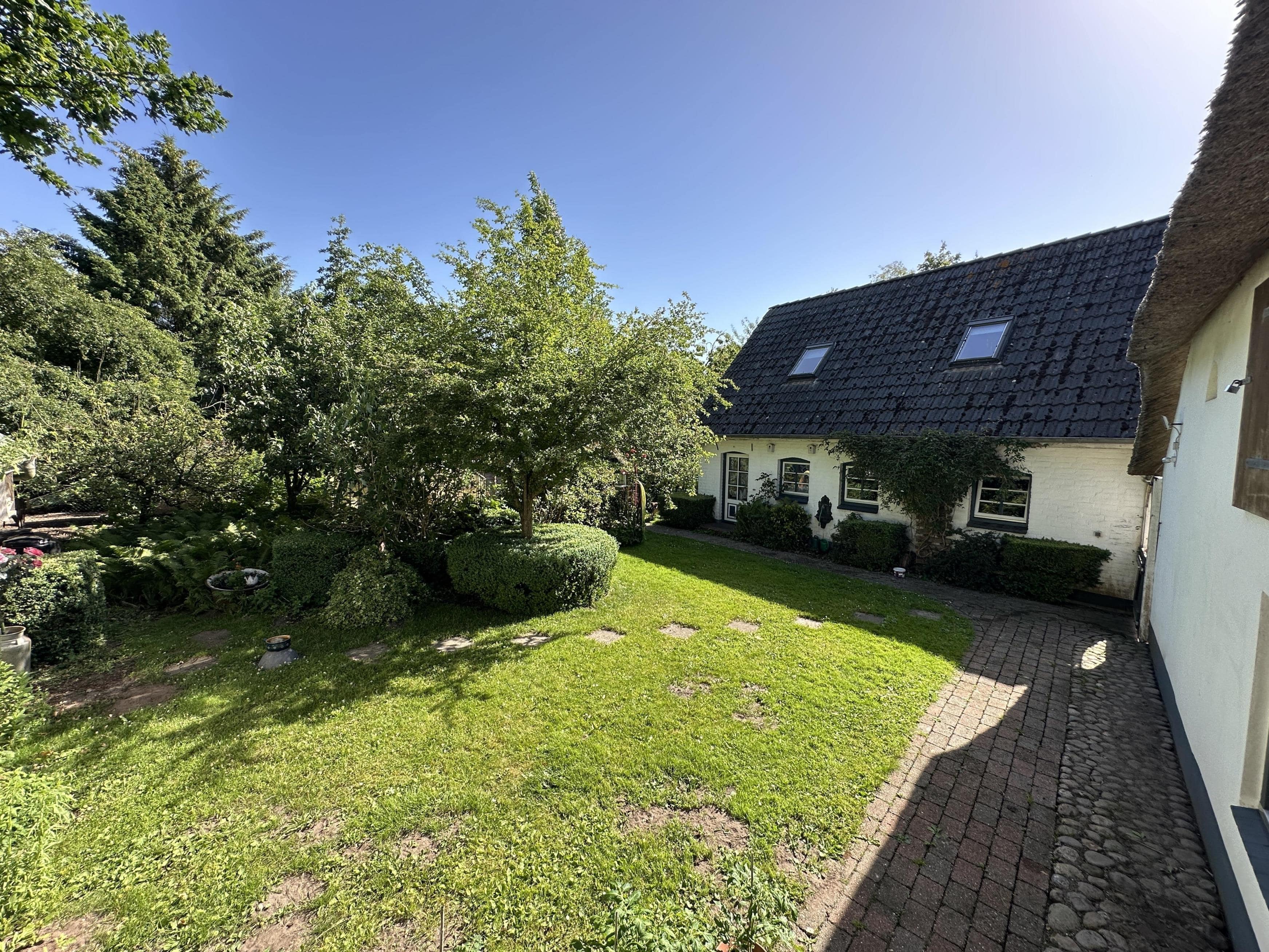 Ein Haus, das Wärme bewahrt – Reetdachanwesen in der nordfriesischen Grenzlandschaft – Ladelund – Vorschaubild 14