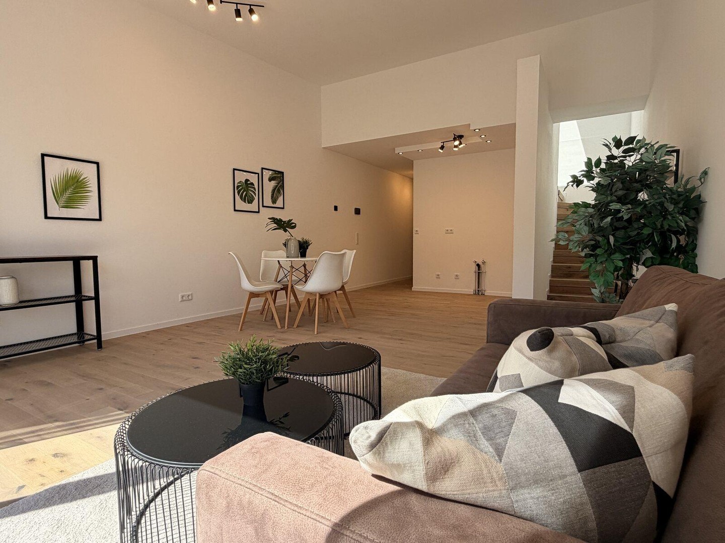 Klimatisierter hochwertiger Neubau mit Balkon und hohen Decken – Erstbezug – Nürnberg – Vorschaubild 3