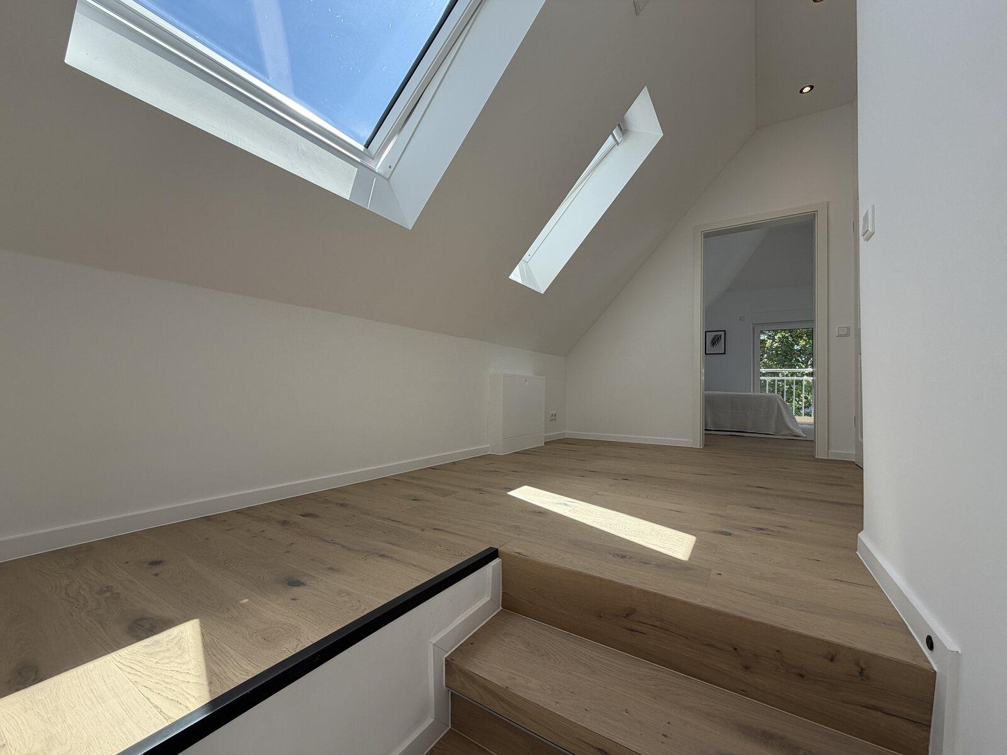 Klimatisierter hochwertiger Neubau mit Balkon und hohen Decken – Erstbezug – Nürnberg – Vorschaubild 10