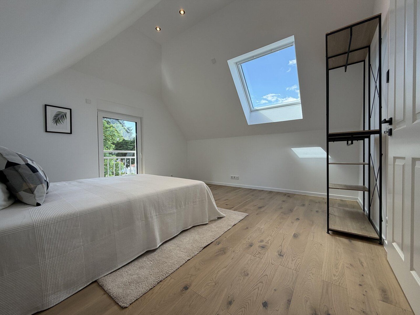 Klimatisierter hochwertiger Neubau mit Balkon und hohen Decken – Erstbezug – Nürnberg – Vorschaubild 11