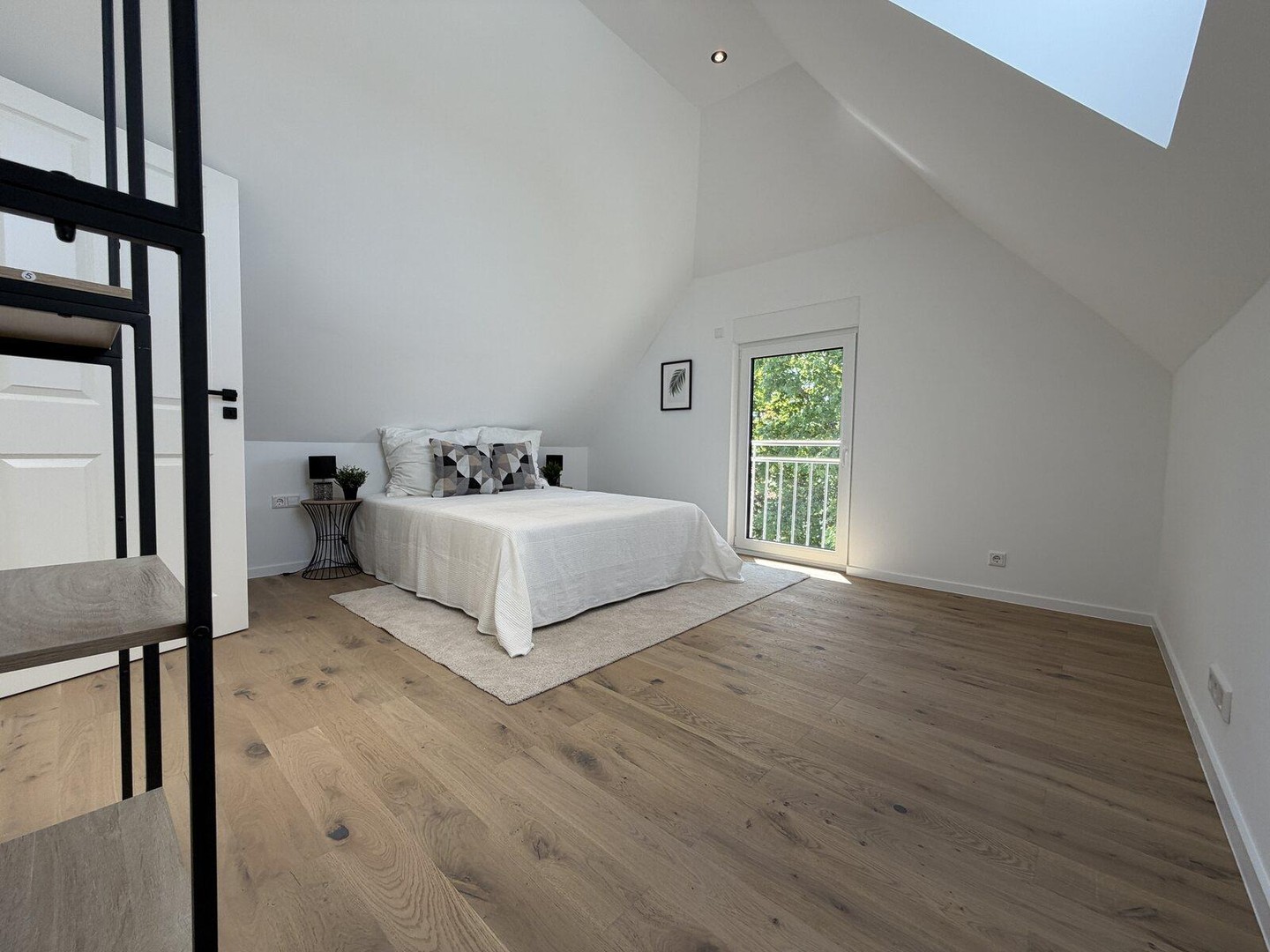 Klimatisierter hochwertiger Neubau mit Balkon und hohen Decken – Erstbezug – Nürnberg – Vorschaubild 12