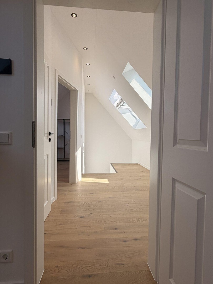 Klimatisierter hochwertiger Neubau mit Balkon und hohen Decken – Erstbezug – Nürnberg – Vorschaubild 15