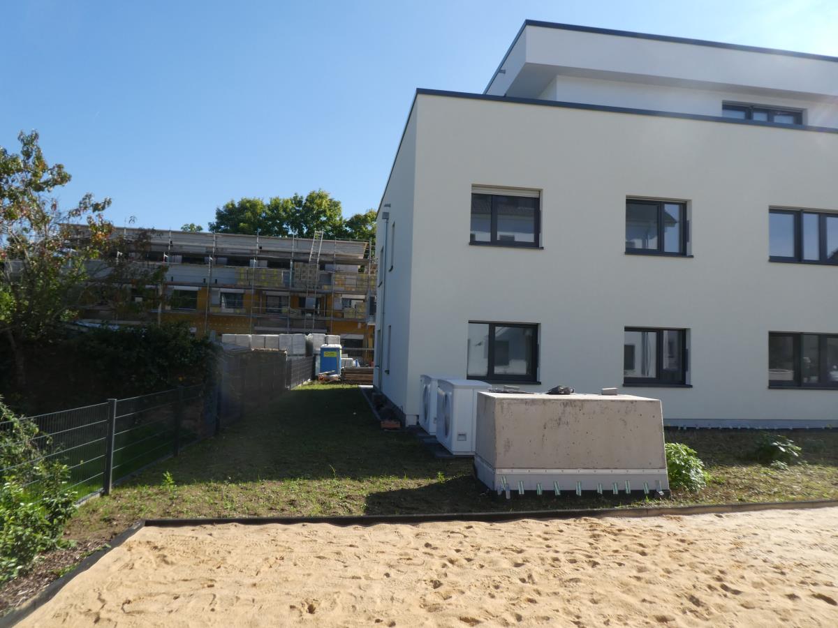 Moderne helle Wohnung mit Garten im KFW 40 Energiesparhaus in Top Wohnlage Trier – Trier – Vorschaubild 10