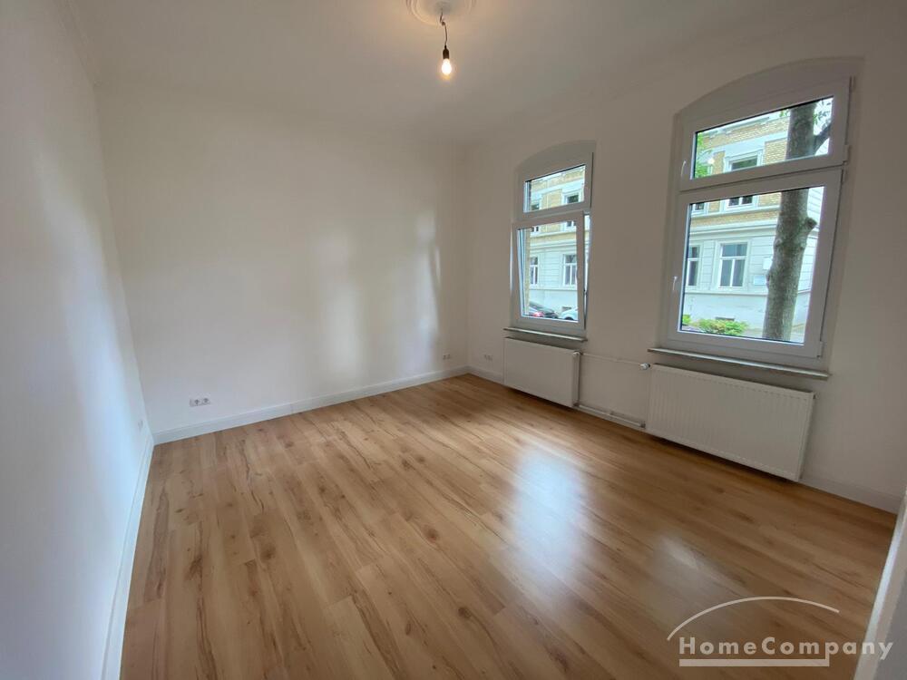 4 Zi.Whg., unmöbliert, im östlichen Ringgebiet. Kleiner Gartenanteil zur alleinigen Nutzung. PKW -Stellplatz.