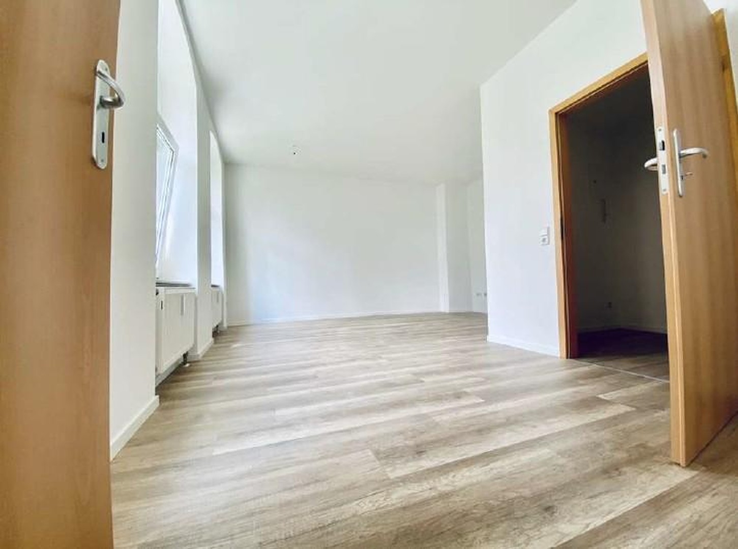 Kleine, geräumige Wohnung nahe Schlossteich - Stadtteil Schloßchemnitz – Chemnitz – Vorschaubild 10