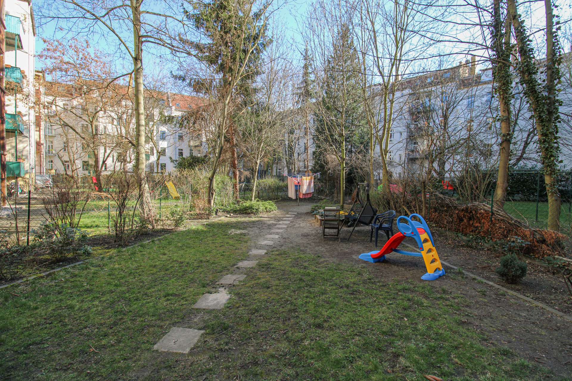 Dachgeschosswohnung mit offenem Wohnkonzept und ruhiger Loggia im Denkmal – Leipzig – Vorschaubild 16