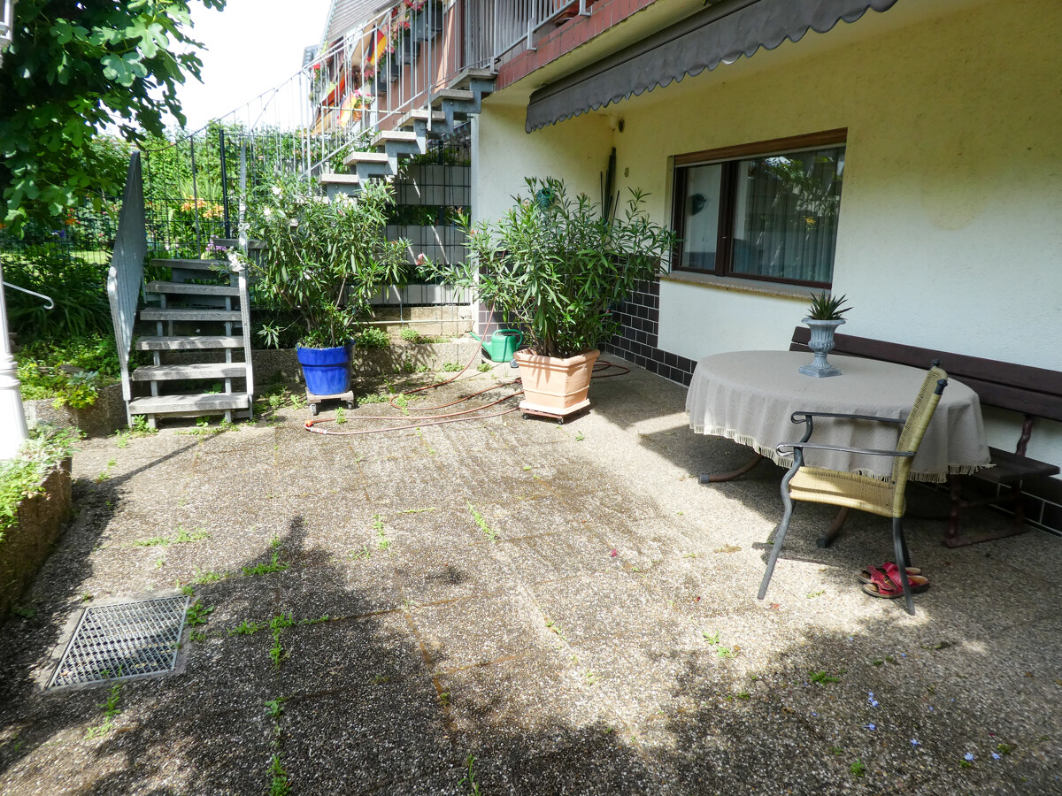 Der Traum vom Eigenheim, mit zusätzlichen Mieteinnahmen im 3-Familienhaus! – Mannheim / Rheinau – Vorschaubild 2