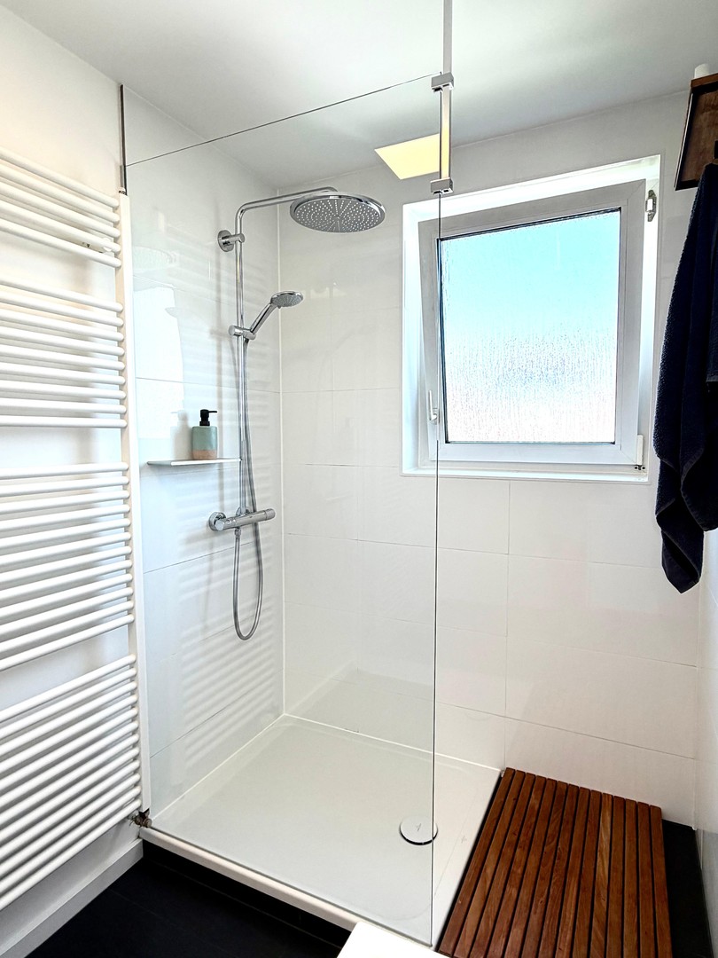 Helle 4-Zi.-Wohnung mit 2 Balkonen & Stellplatz – modernisiert, Süd-West – Stuttgart – Vorschaubild 14