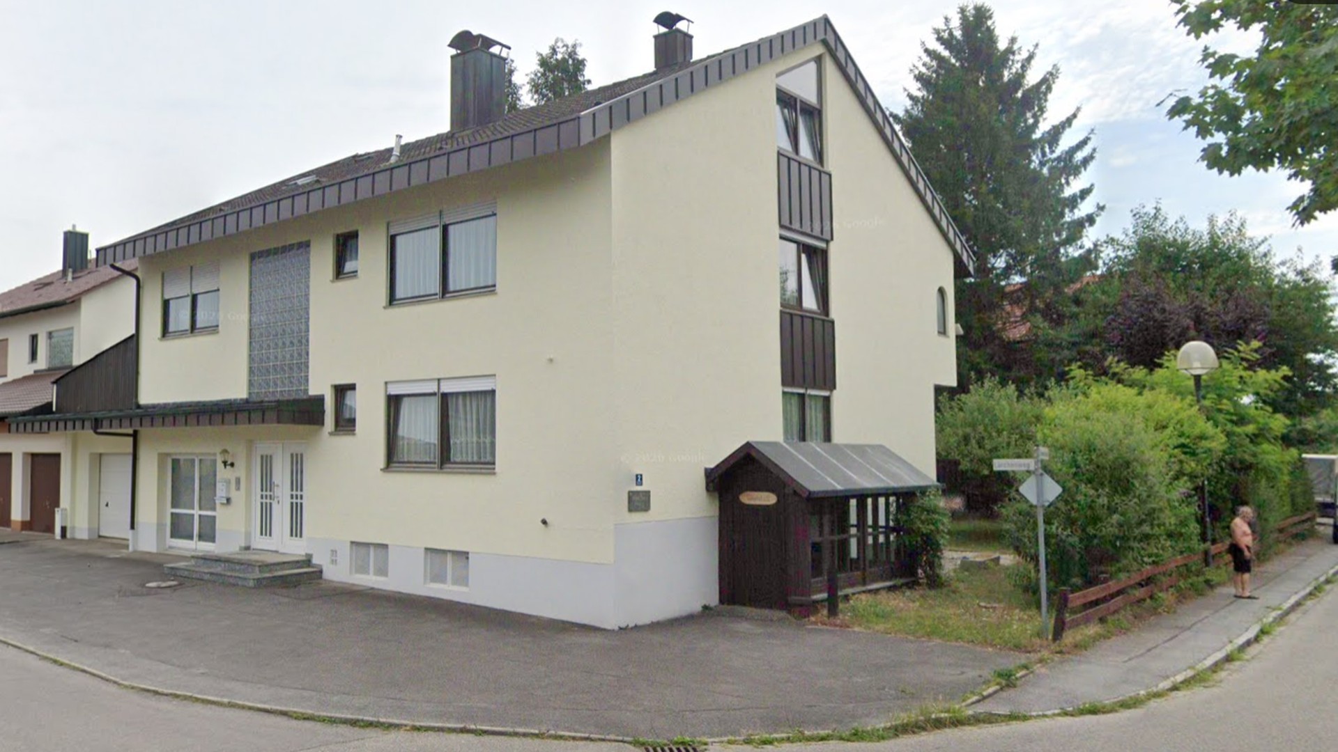 Zentrumsnah: Wohnhaus mit Galerie/Werkstatt, Einlieger-App. & traumh. Naturgarten (834 qm) – Bad Füssing – Vorschaubild 4