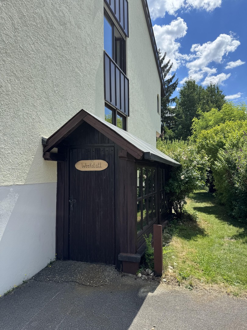 Zentrumsnah: Wohnhaus mit Galerie/Werkstatt, Einlieger-App. & traumh. Naturgarten (834 qm) – Bad Füssing – Vorschaubild 31