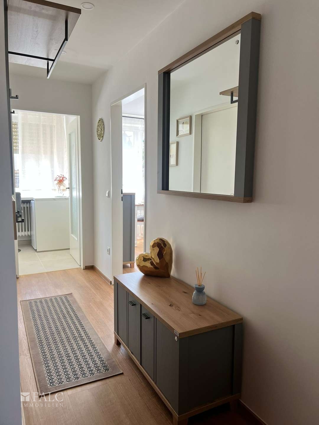 Exklusives Wohnen auf Zeit – Hochwertig kernsanierte 1-Zimmer-Wohnung mit Vollausstattung – Nürnberg – Vorschaubild 5