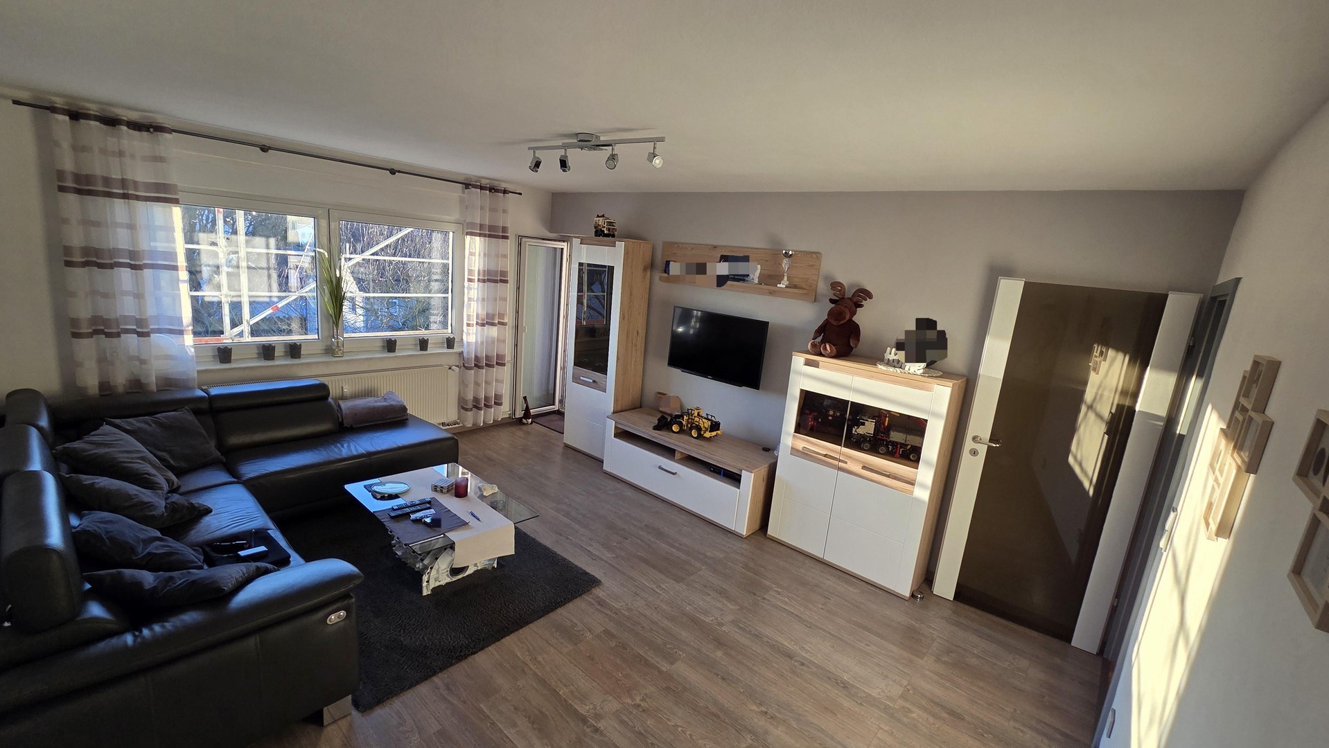 RESERVIERT BS-Lehndorf: Sanierte 3,5 Zimmer-Wohnung mit Westbalkon & Garage