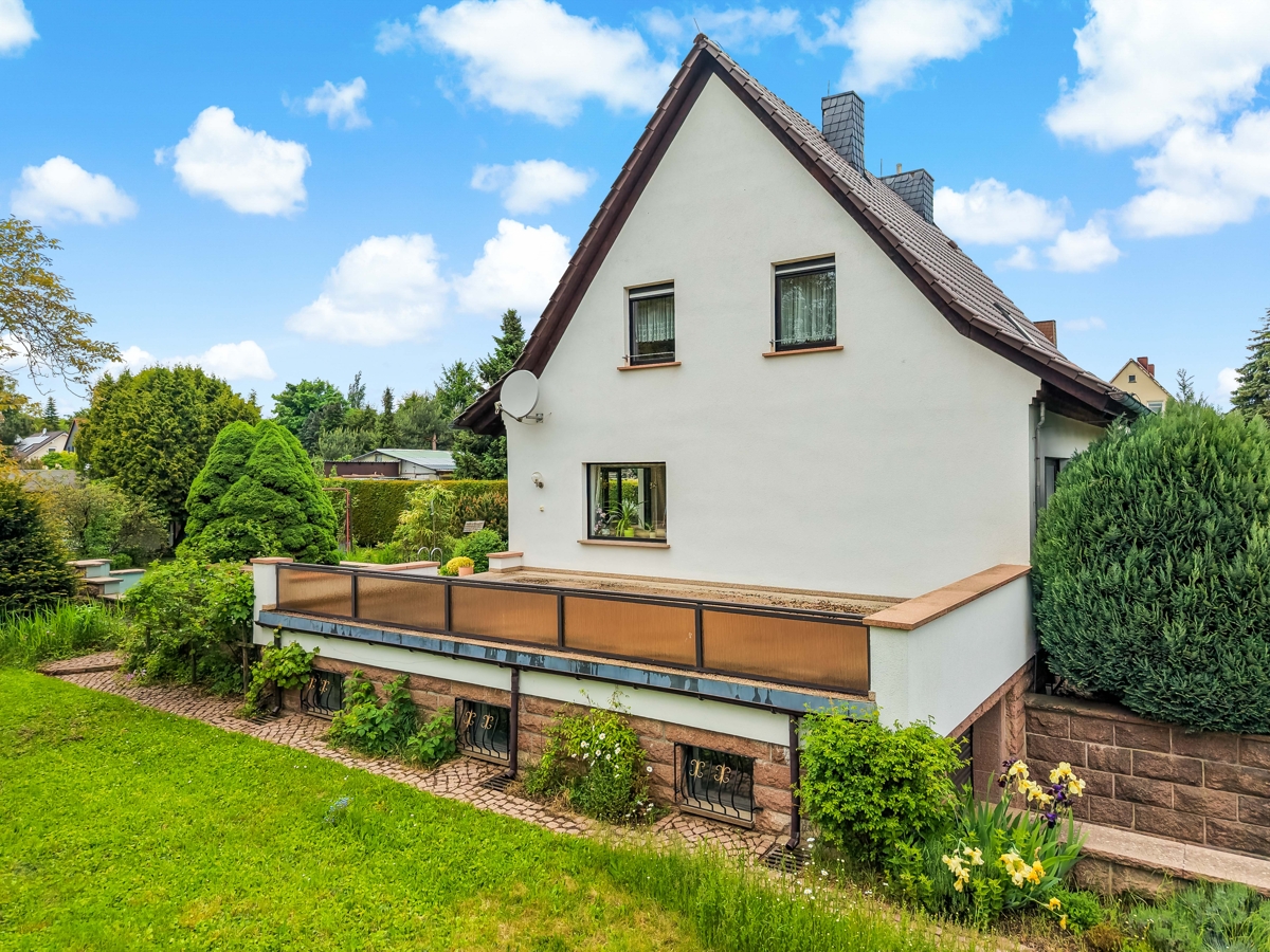 Familienglück in Niemberg – Gepflegtes Einfamilienhaus mit Pool, Sauna, Terrasse und Gartenhäuschen – Niemberg – Vorschaubild 18