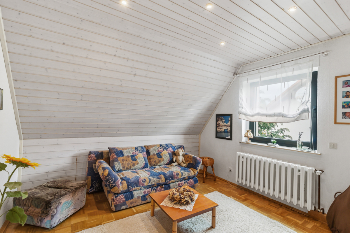 Familienglück in Niemberg – Gepflegtes Einfamilienhaus mit Pool, Sauna, Terrasse und Gartenhäuschen – Niemberg – Vorschaubild 30