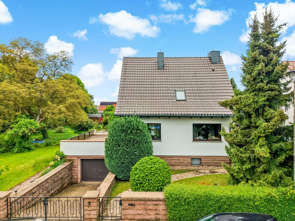 Familienglück in Niemberg – Gepflegtes Einfamilienhaus mit Pool, Sauna, Terrasse und Gartenhäuschen – Niemberg – Vorschaubild 7