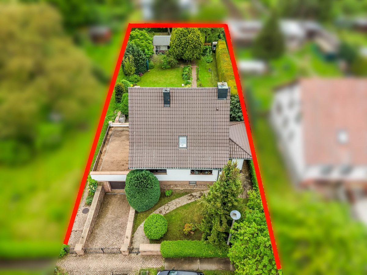 Familienglück in Niemberg – Gepflegtes Einfamilienhaus mit Pool, Sauna, Terrasse und Gartenhäuschen – Niemberg – Vorschaubild 13