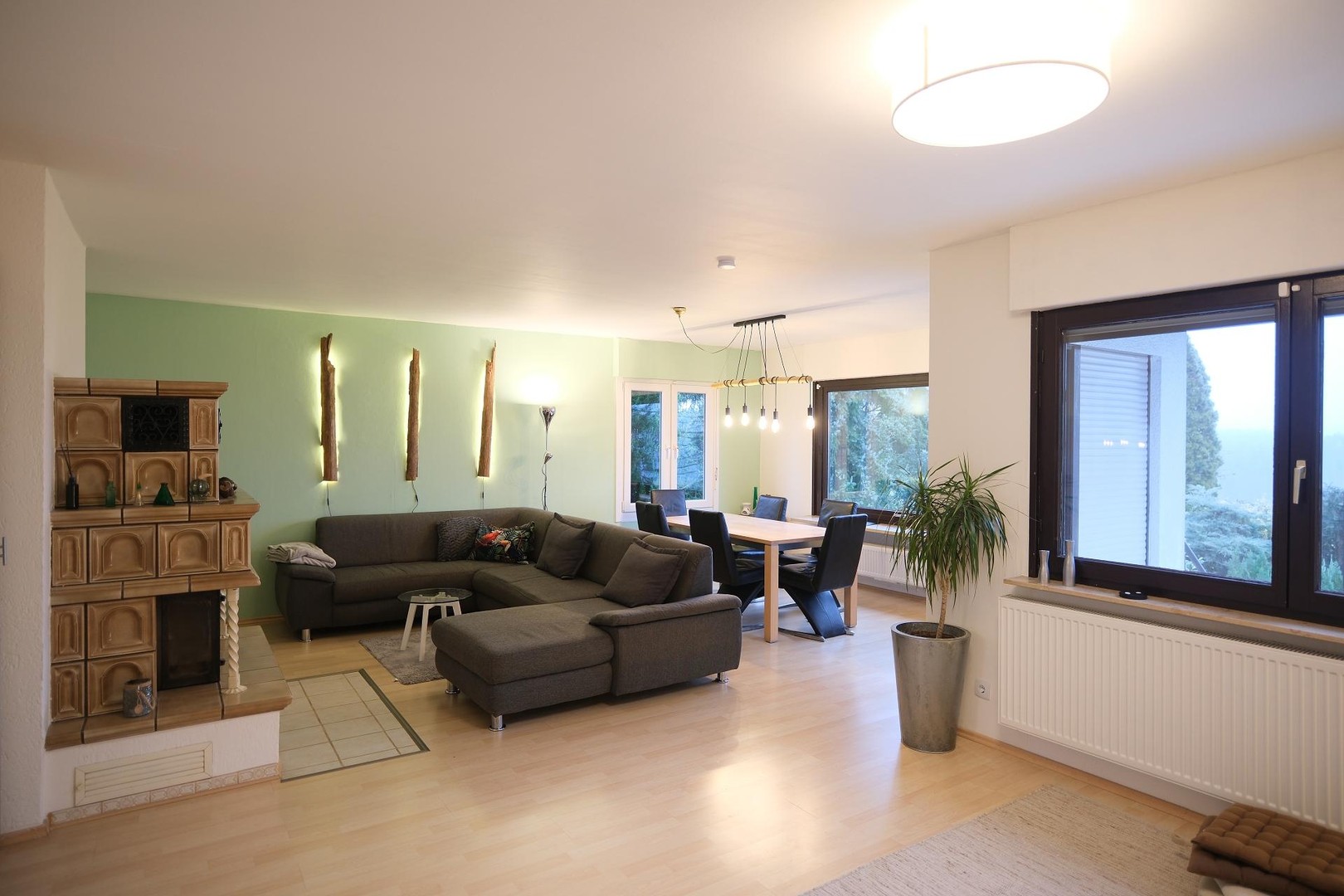 Bungalow mit Taunusblick, barrierearmem Wohnen und vielseitig nutzbarem Untergeschoss – Heidenrod (Nauroth) – Vorschaubild 4