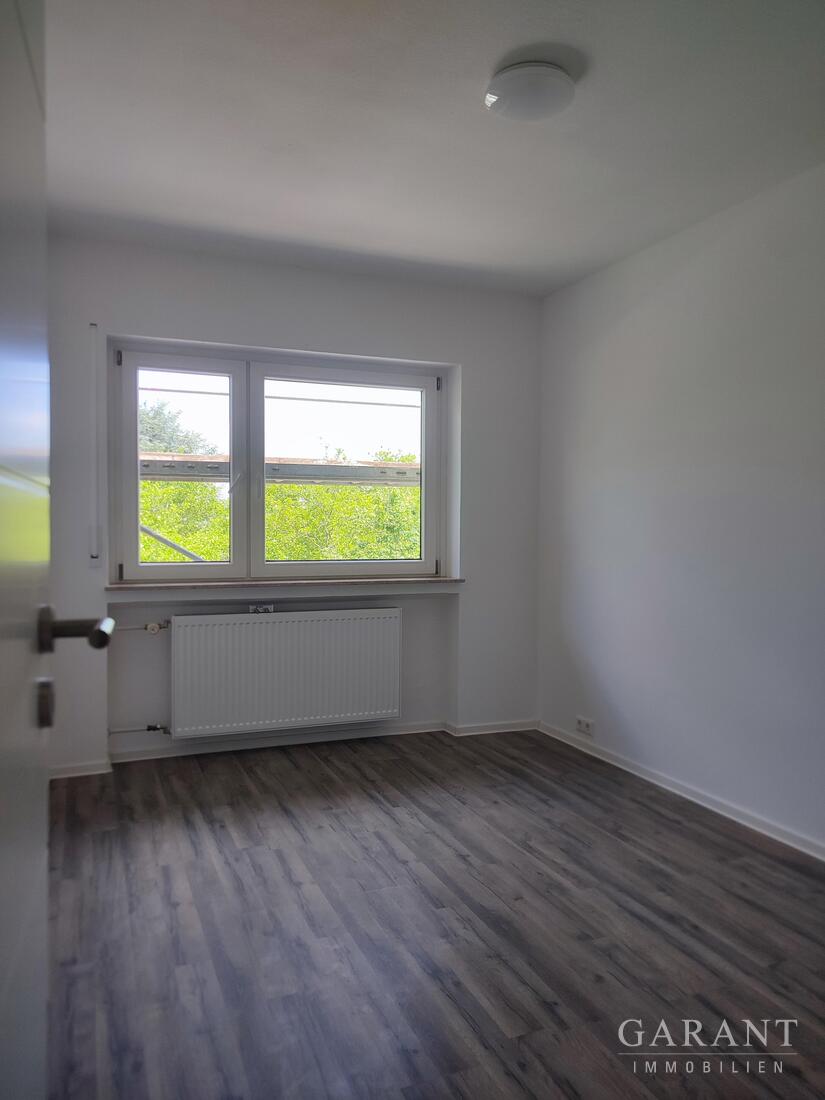 Seltene Gelegenheit! Gemütliche 4-Zimmer-Wohnung mit Balkon in ruhiger Lage! Saniert & bezugsfertig – Karlsruhe – Vorschaubild 15