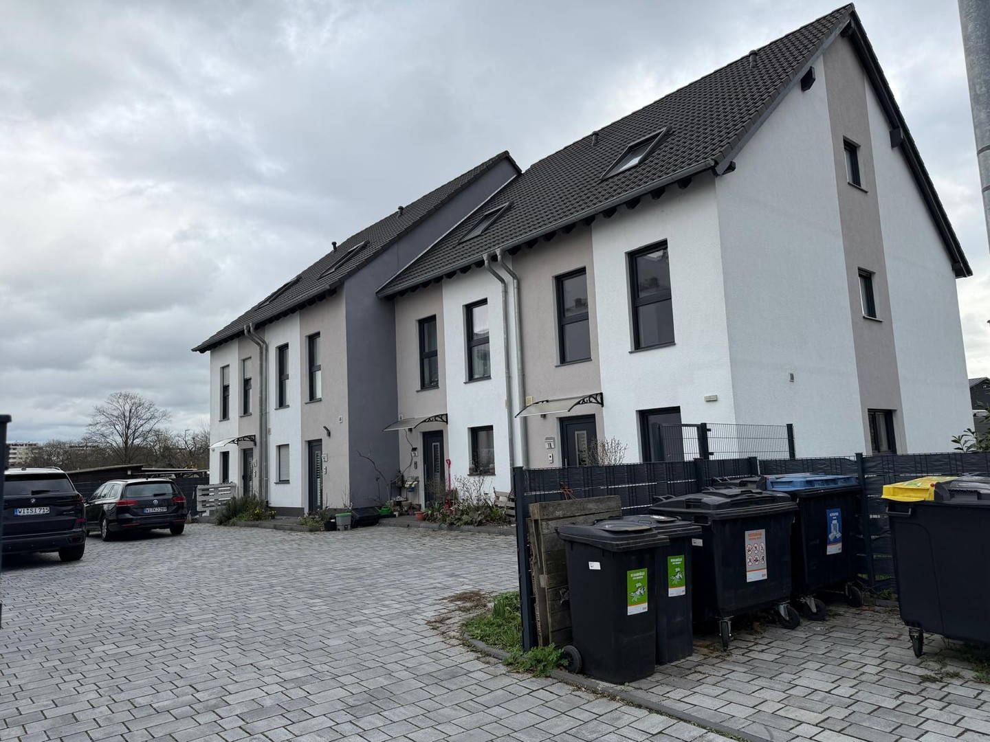 Großzügiges Endreihenhaus mit großem Garten – Mainz Kastel – Bild 1 von 5