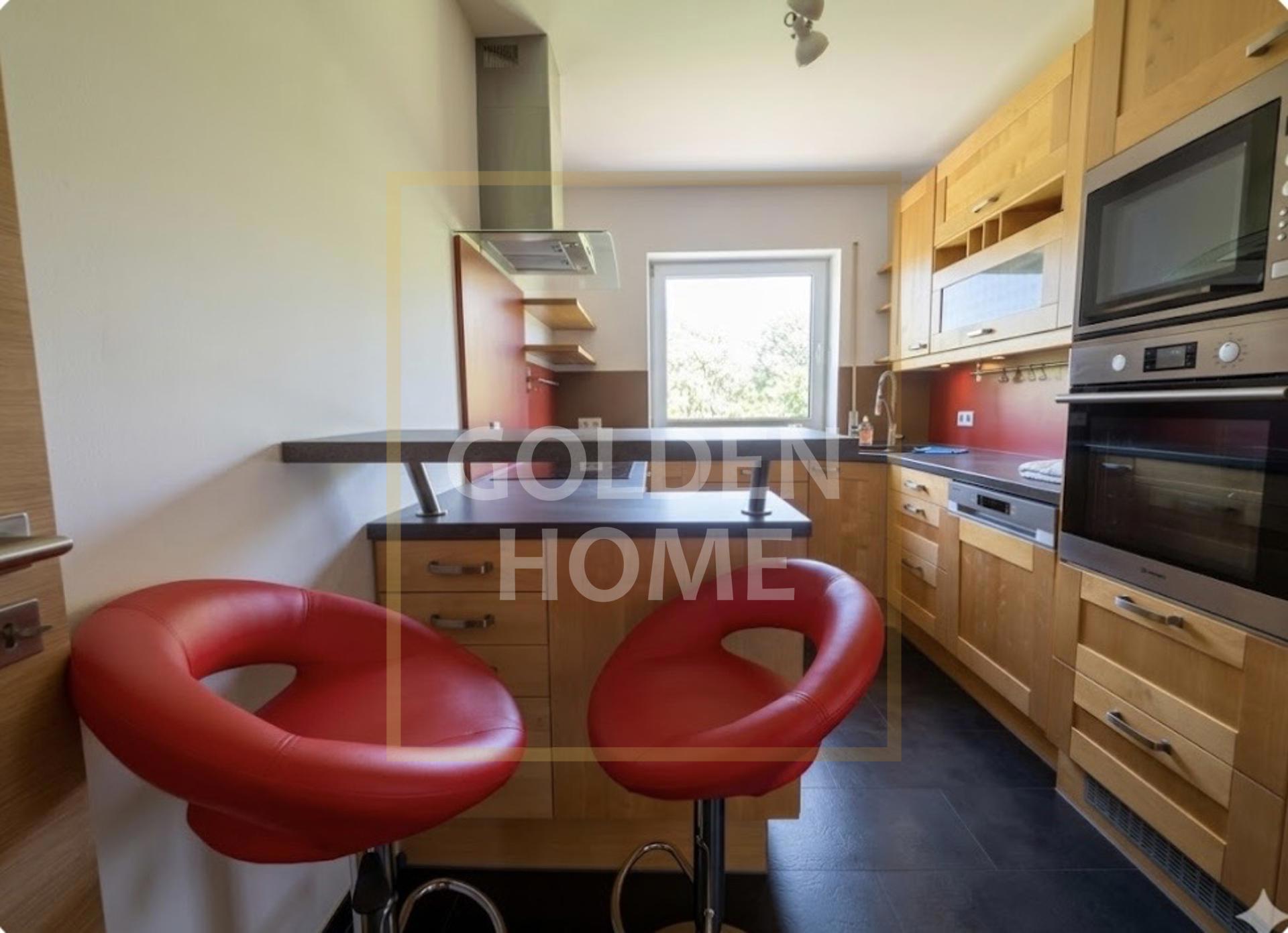Einziehen und wohlfühlen Exklusiv modernisierte 4-Zimmer-Wohnung mit Top-Ausstattung – Ingolstadt – Vorschaubild 2