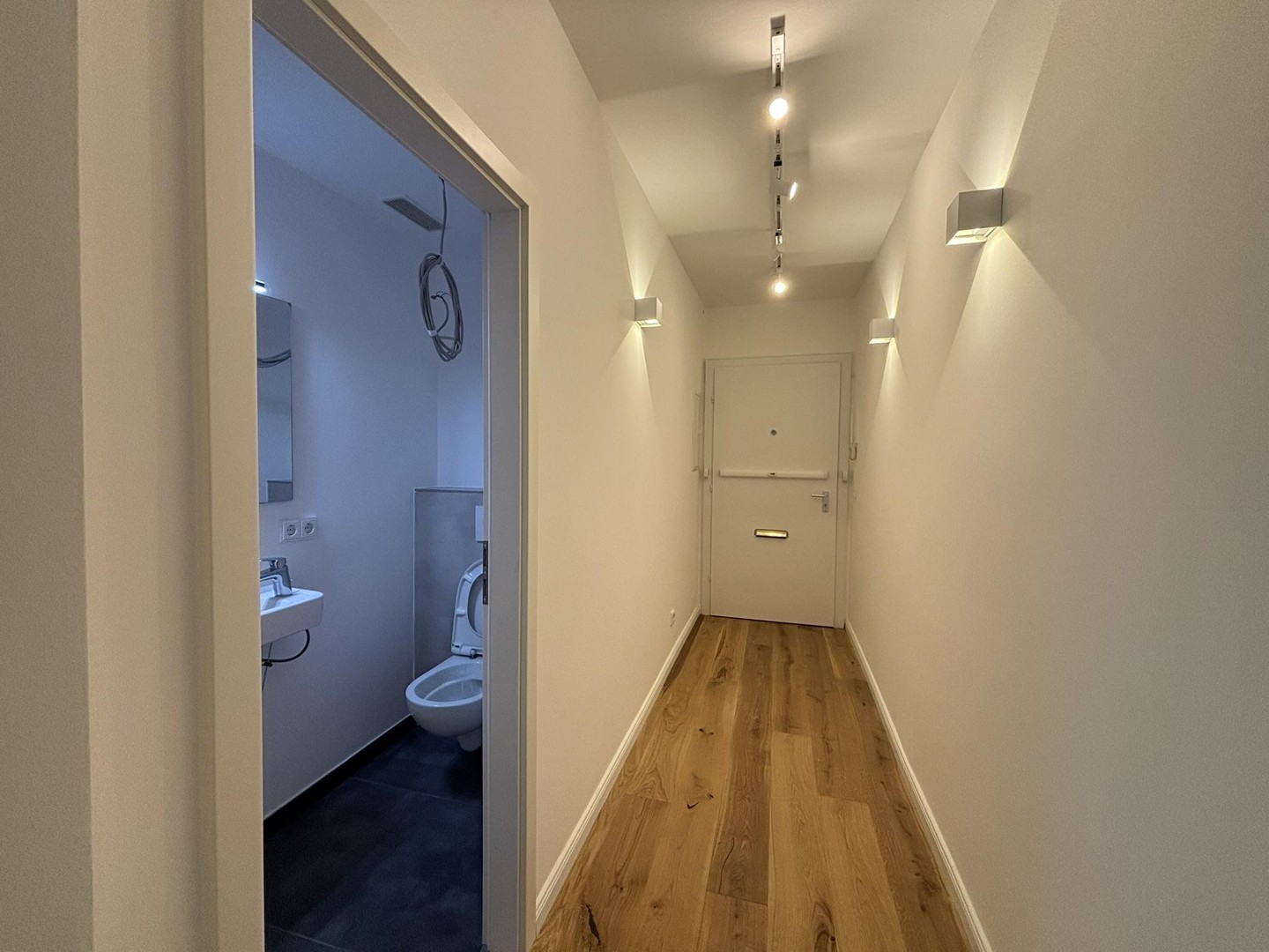 WG-geeignet & saniert: 3 Zimmer mit 2 Bädern in der Maxvorstadt – München – Vorschaubild 7