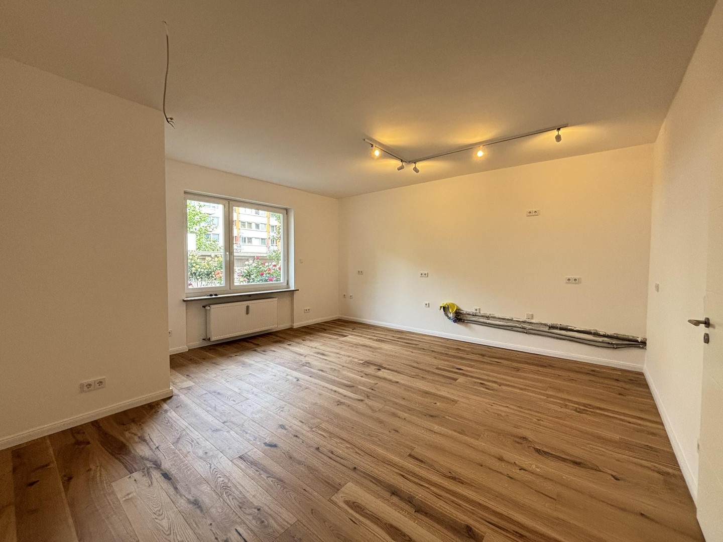 WG-geeignet & saniert: 3 Zimmer mit 2 Bädern in der Maxvorstadt – München – Vorschaubild 10